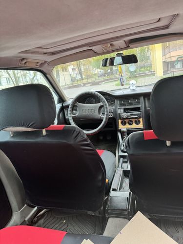 Audi 80