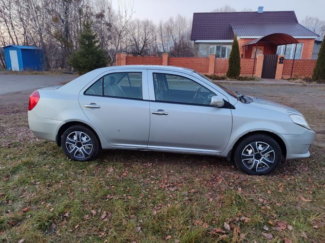 Geely MK