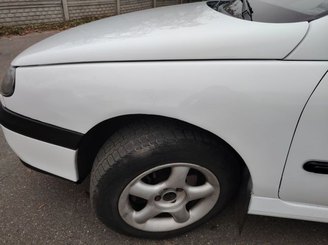 Легковой автомобиль Renault Laguna 
