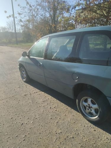Авто Додж караван