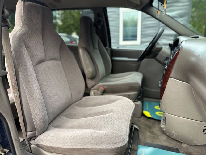 Chrysler Town Country
