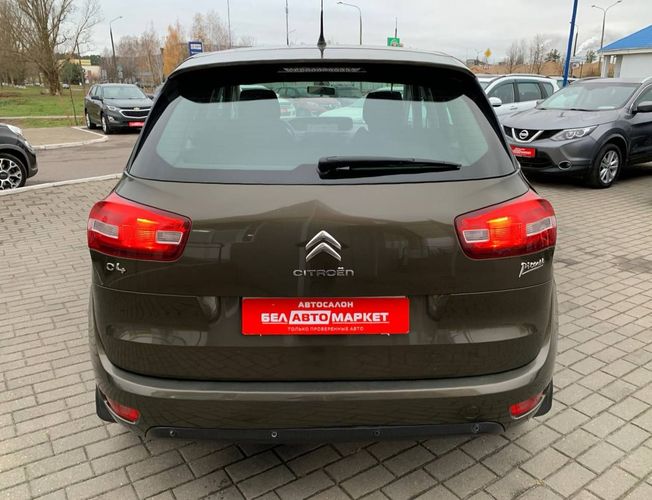 Купить Citroen C4 Picasso в кредит от 435 руб/мес
