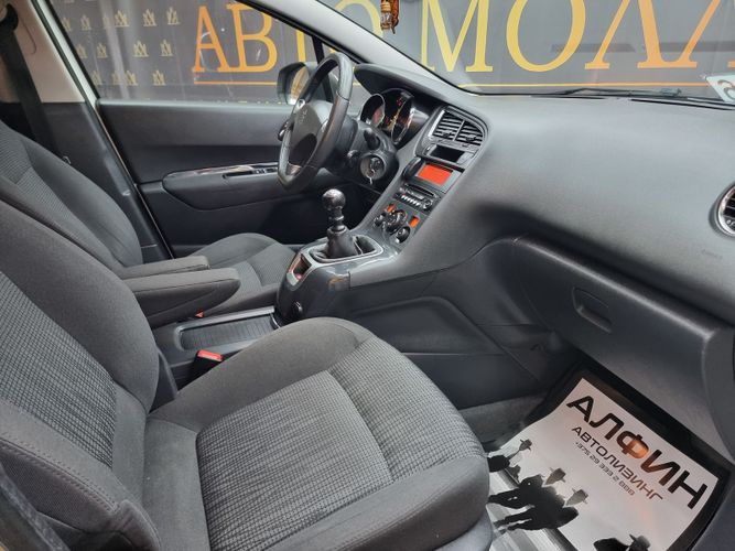 Peugeot 5008 I, 2013