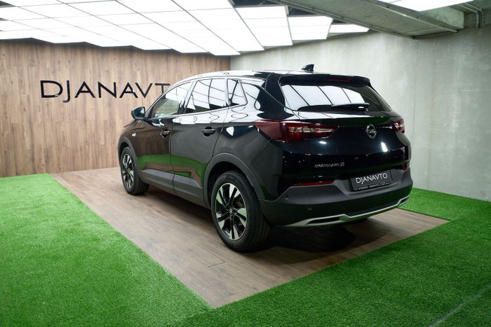 Opel Grandland X 2021г. 1.5 дизель