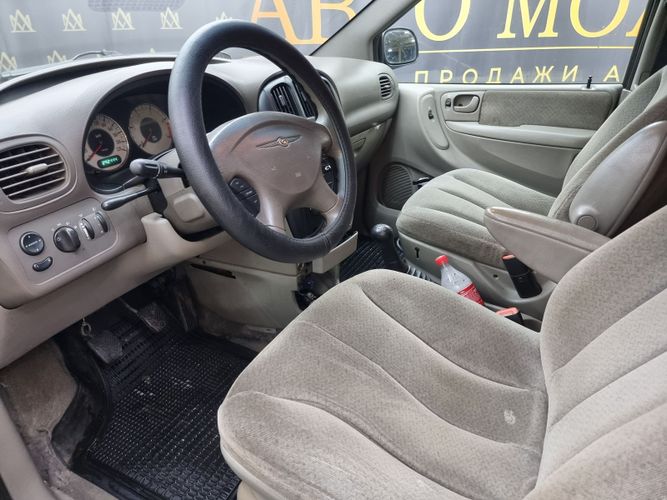 Chrysler Grand Voyager IV, 7 мест, 2001