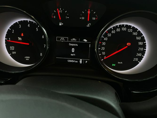 Автомобиль Opel Astra K