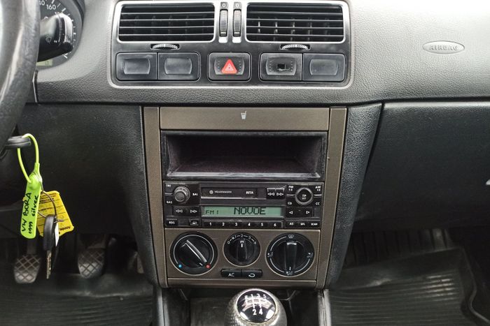 Volkswagen Bora 1999 1.6МТ