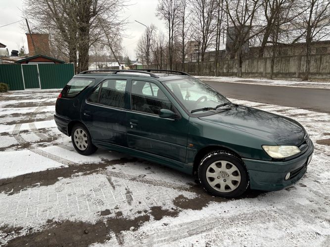 Peugeot 306