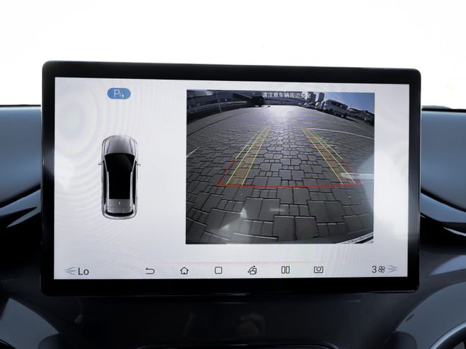 BYD e2