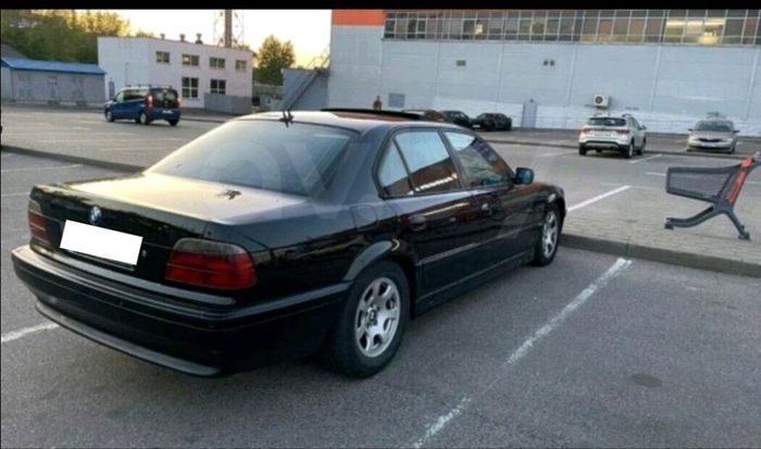 Автомобиль