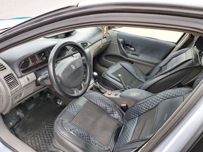 Renault Laguna 2