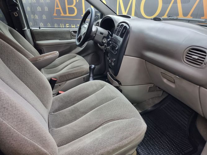 Chrysler Grand Voyager IV, 7 мест, 2001
