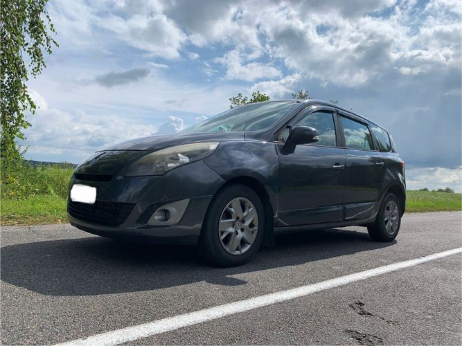Renault Grand