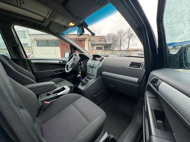 Купить Opel Zafira B в кредит от 464 руб/мес