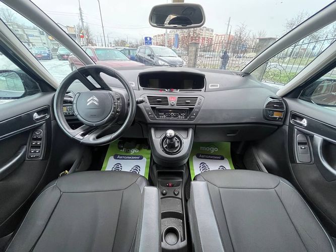 Купить Citroen C4 Picasso 2013 от 478 руб/мес