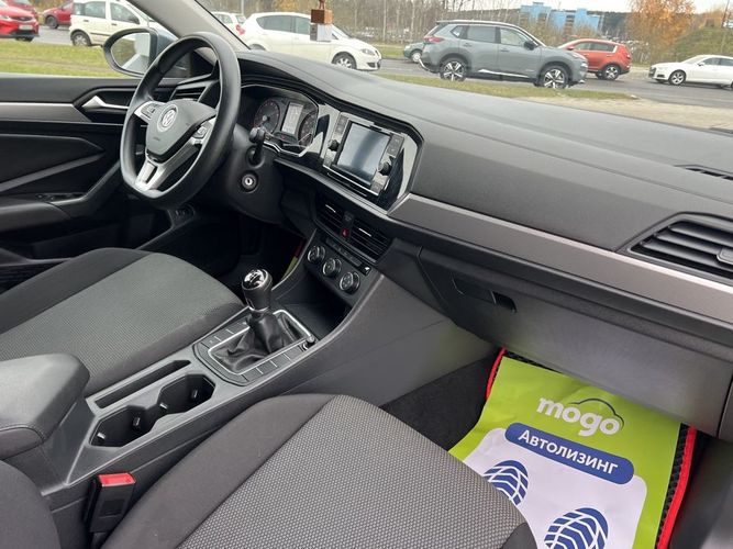 VOLKSWAGEN JETTA