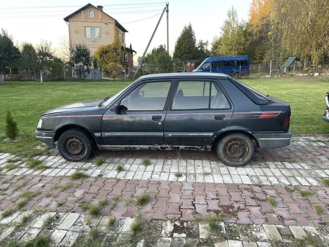 Peugeot 309