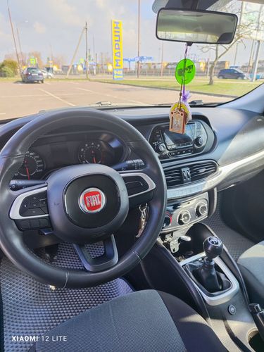 Автомобиль Fiat Tipo