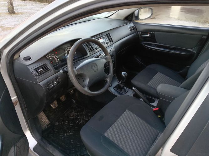 Автомобиль Geely SC7