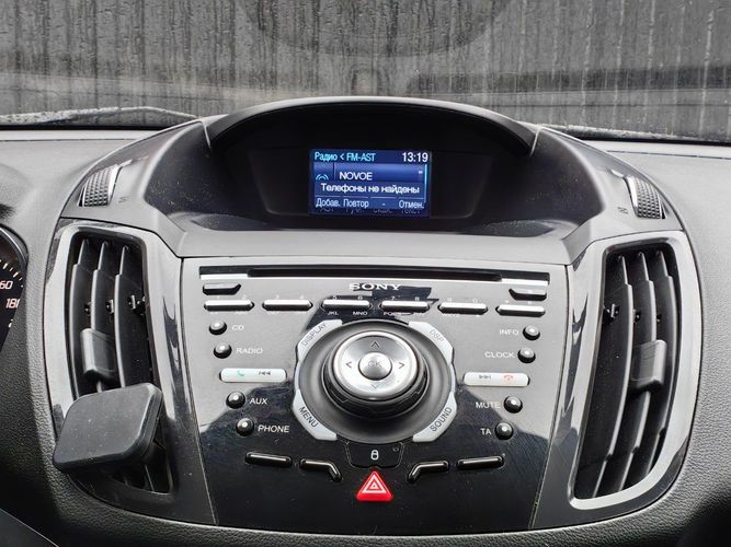 FORD KUGA
