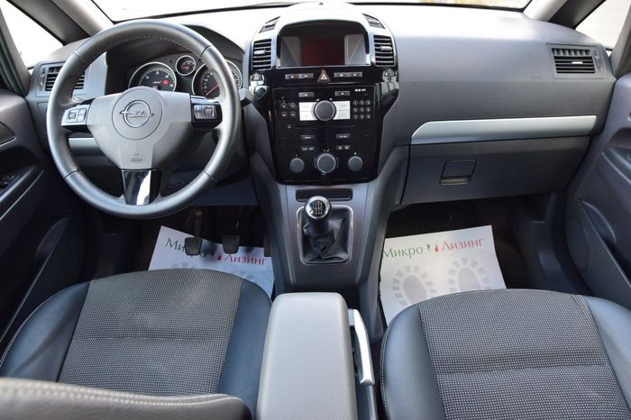  Opel Zafira B Рестайлинг 7 мест 2011 г