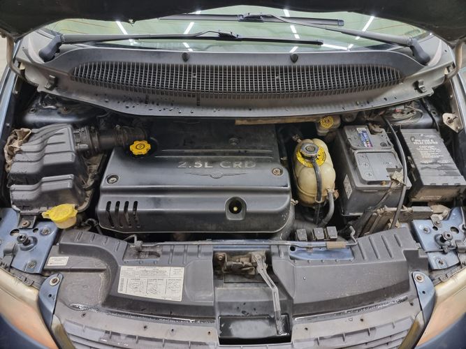 Chrysler Grand Voyager IV, 7 мест, 2001