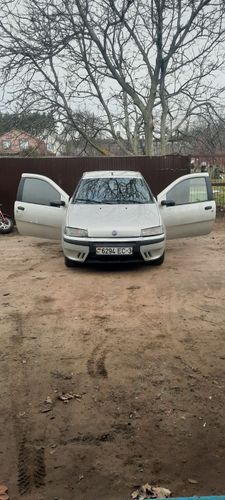 Фиат пунто 2.2000г.в