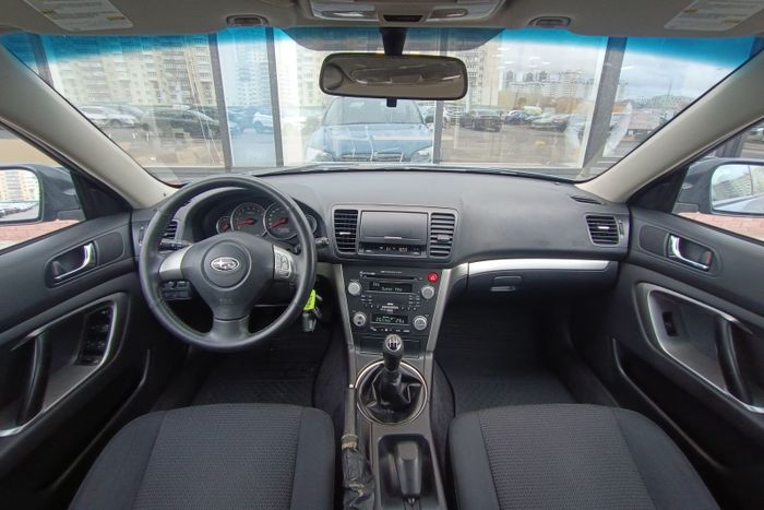 Subaru Outback 2007 2.5 МКПП