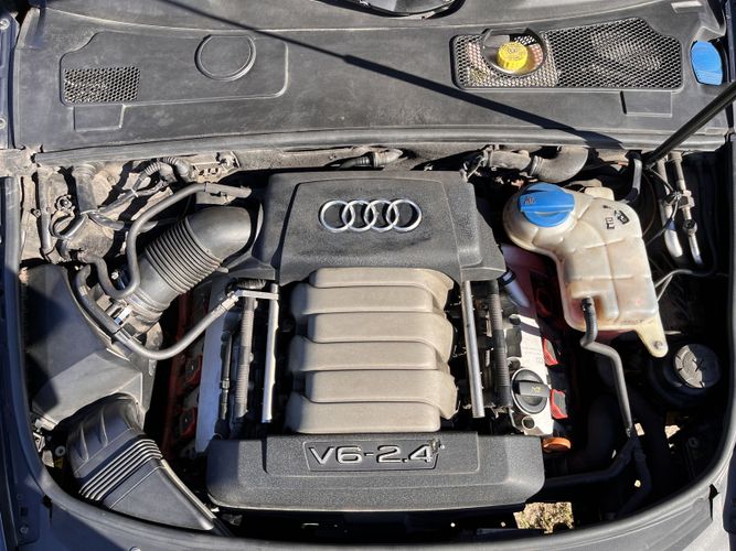 Автомобиль AUDI A6 C6