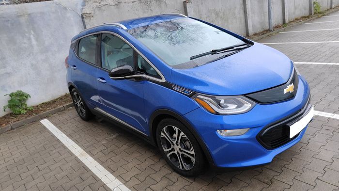 Chevrolet Bolt, Premier