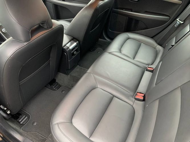 Volvo V70 III