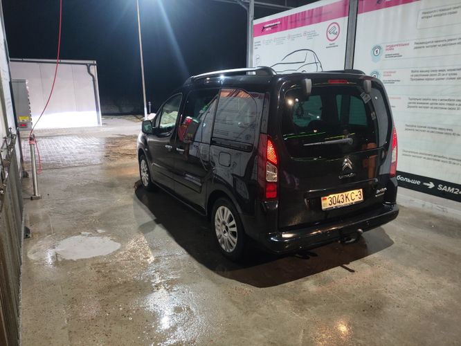 Автомобиль