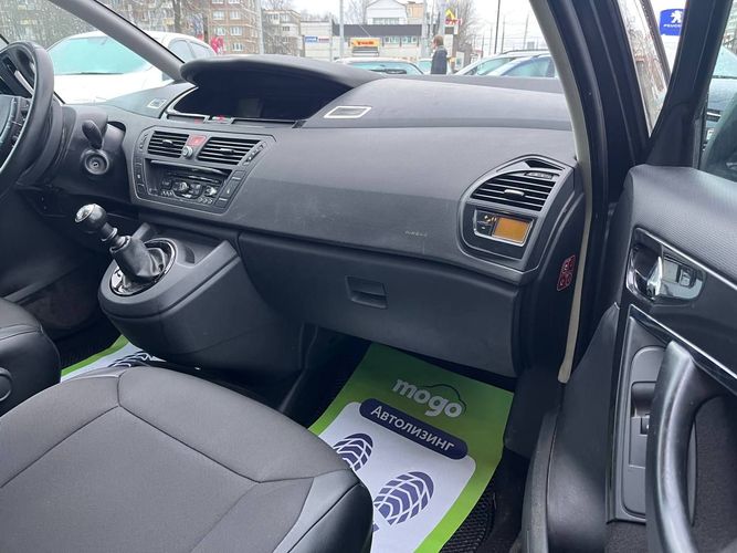 Купить Citroen C4 Picasso 2013 от 478 руб/мес
