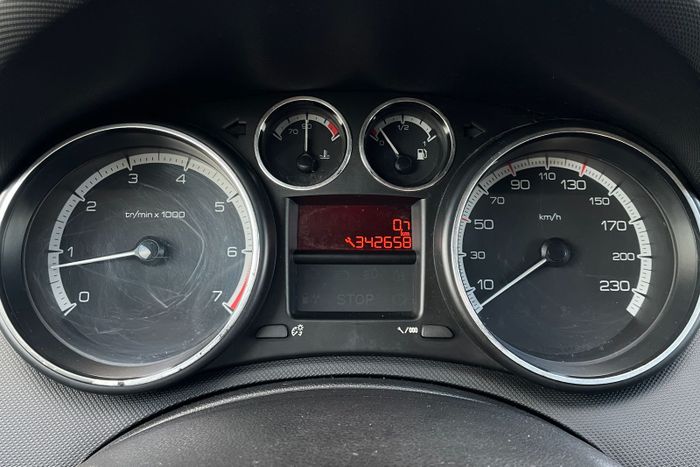 Peugeot 308 2010 1.4 MT