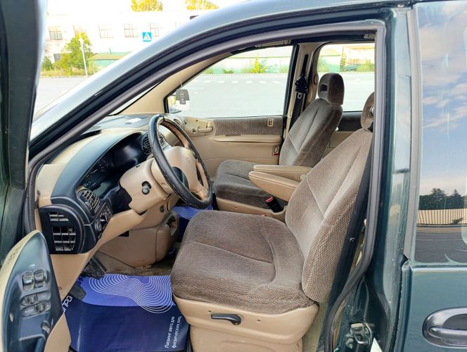 В кредит/лизинг без первого взноса Chrysler Voyager 7 мест