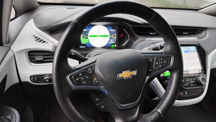 Chevrolet Bolt, Premier