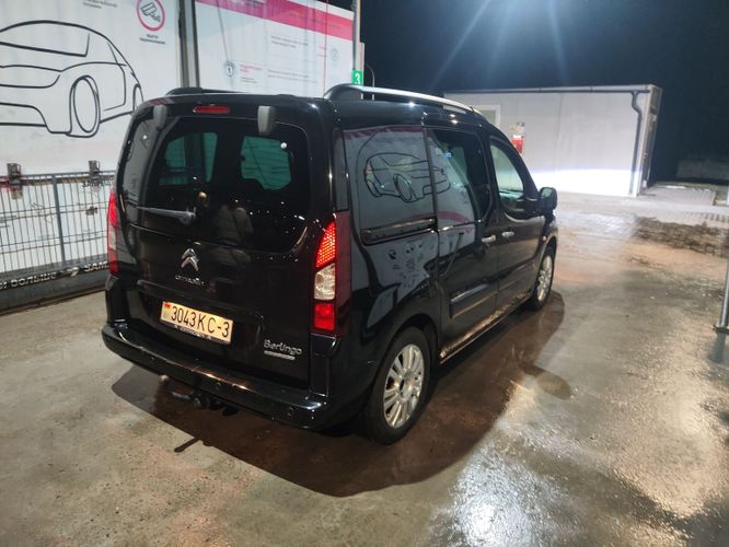 Автомобиль