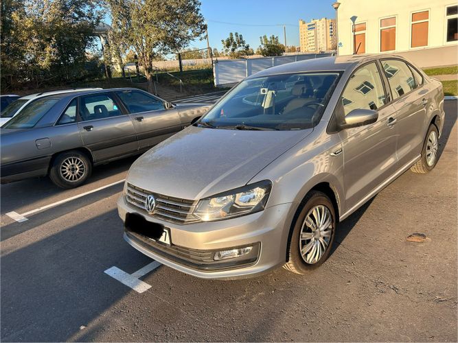 Авто Volkswagen Polo sedan
