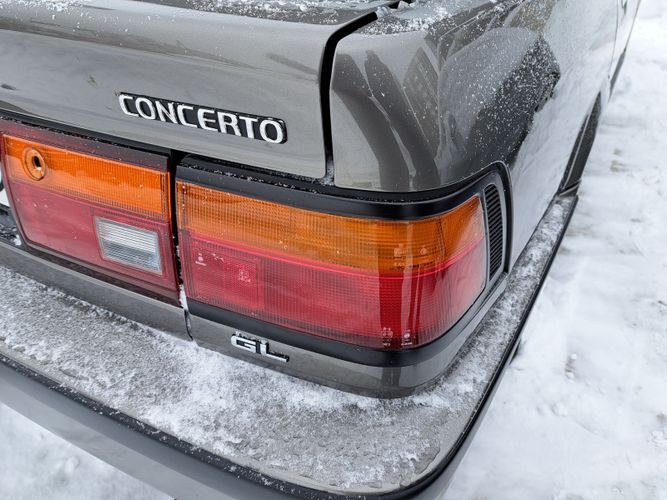 Concerto 1.4 DUAL CARB, седан