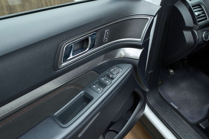 Ford Explorer 2018г. 2.3 бензин