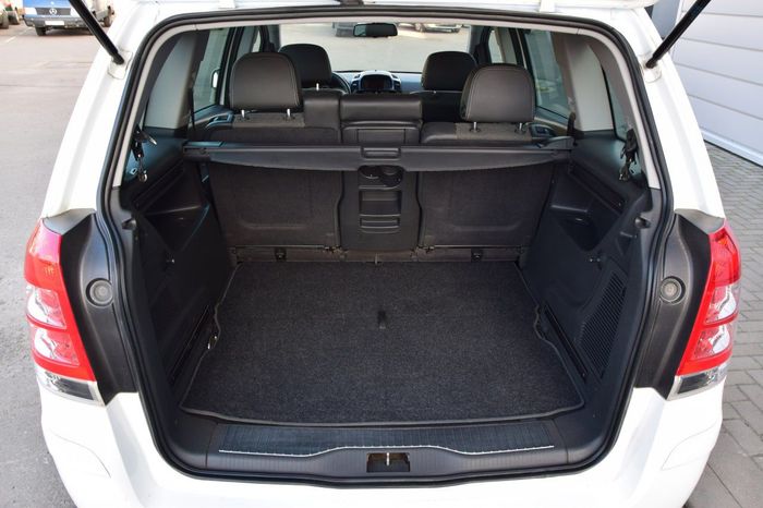  Opel Zafira B Рестайлинг 7 мест 2011 г