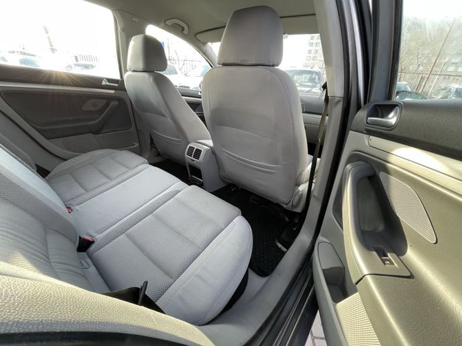Купить Volkswagen Golf в кредит от 329 руб/мес