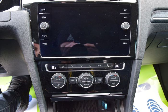 Volkswagen Golf VII Рестайлинг 2020 г.