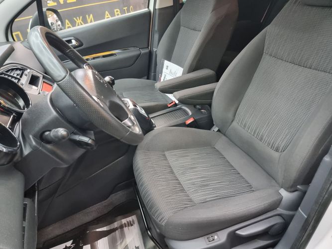 Peugeot 5008 I, 2013