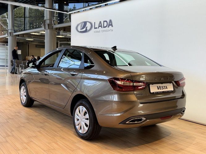 Lada Vesta Седан / Life / МТ