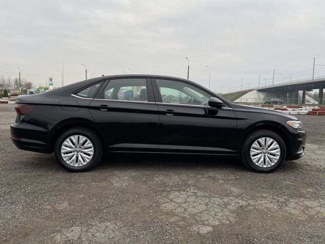 Volkswagen Jetta в Кредит или Лизинг за 1 день