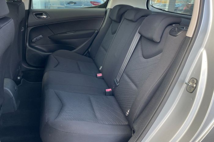 Peugeot 308 2010 1.4 MT