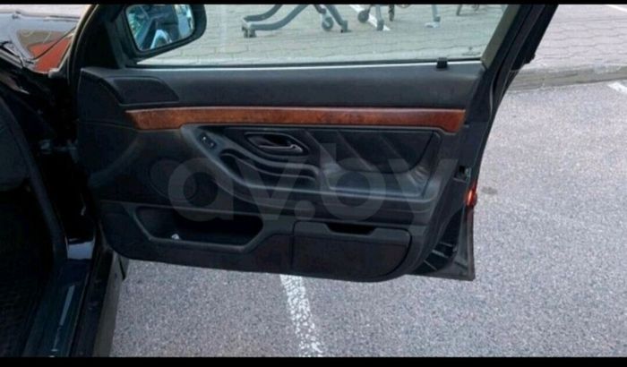 Автомобиль