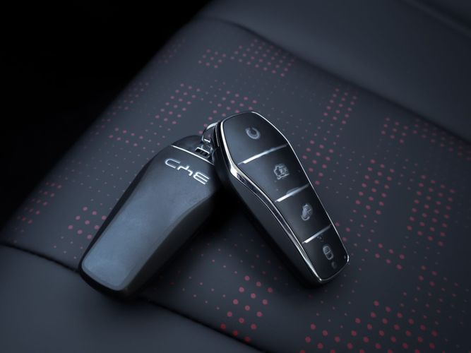 BYD e2