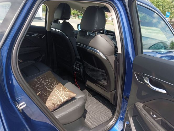 Легковой автомобиль Geely Tugella I